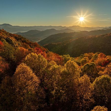 Hotel Elk & Embers Mountain Hideaway Waynesville Esterno foto